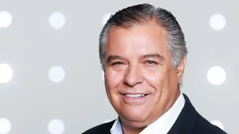 Doctor Bartolomé Beltrán, presentador de En buenas manos Doctor Bartolomé Beltrán, presentador de En buenas manos.