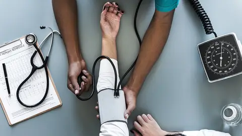 Científicos españoles identifican un nuevo actor en el daño vascular relacionado con la hipertensión LA ENZIMA MPGES-1
