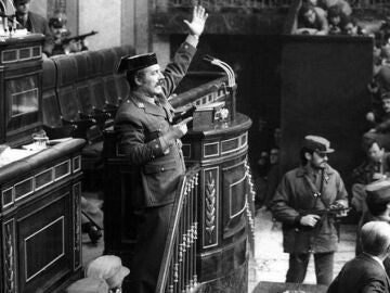 Efem&eacute;rides de hoy 23 de febrero de 2021: 23-F Congreso de los Diputados