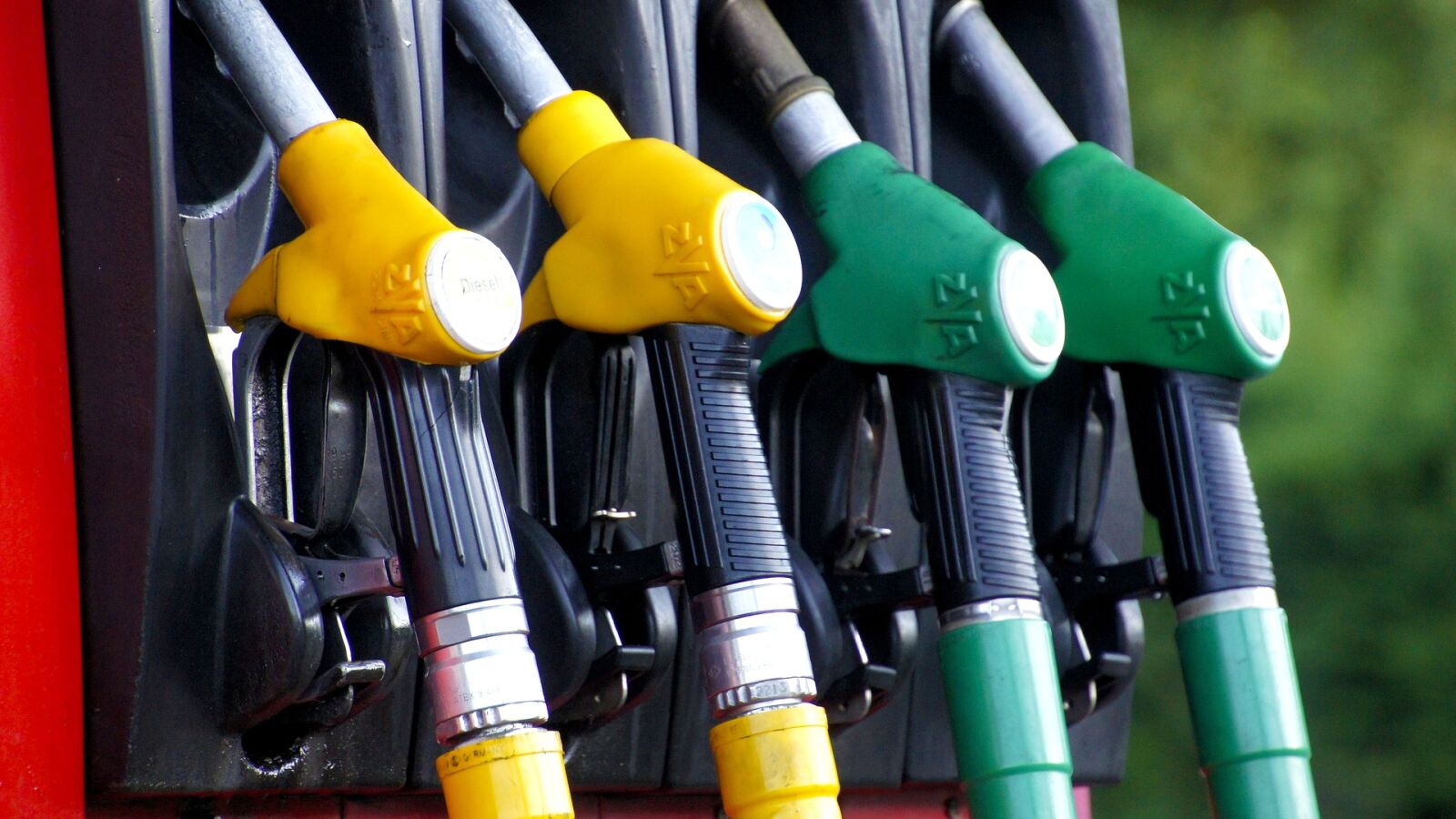 La inflación sube 8 décimas en abril, hasta el 4,1 %, por el aumento de los carburantes
