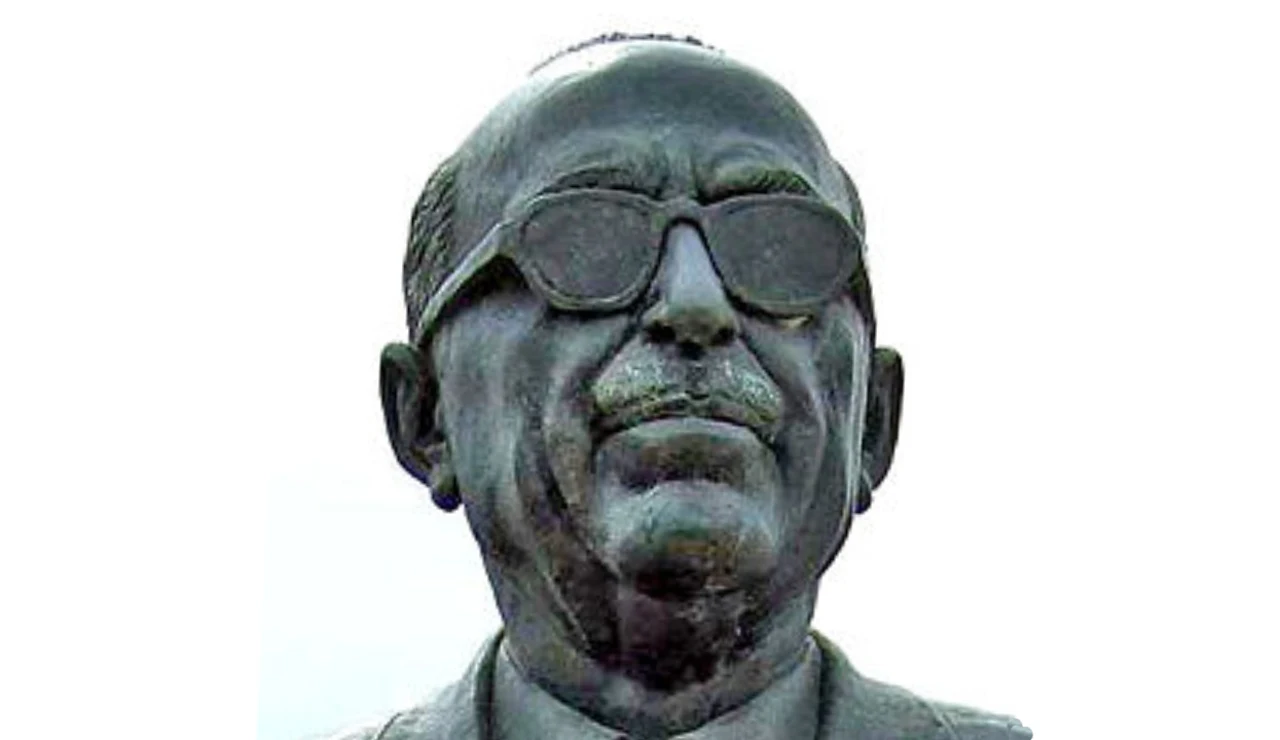 Busto de Matías Prats Cañete