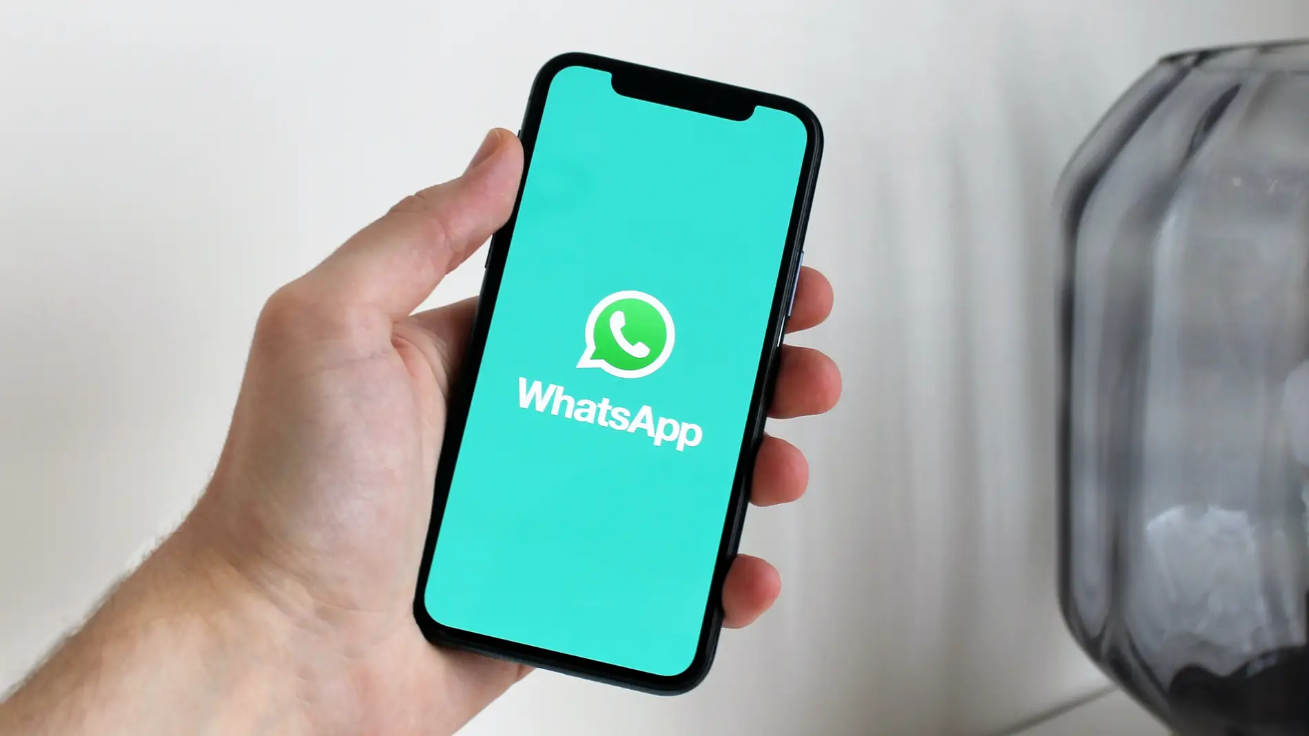 Mejores móviles para mayores con WhatsApp -generaciónSENIOR