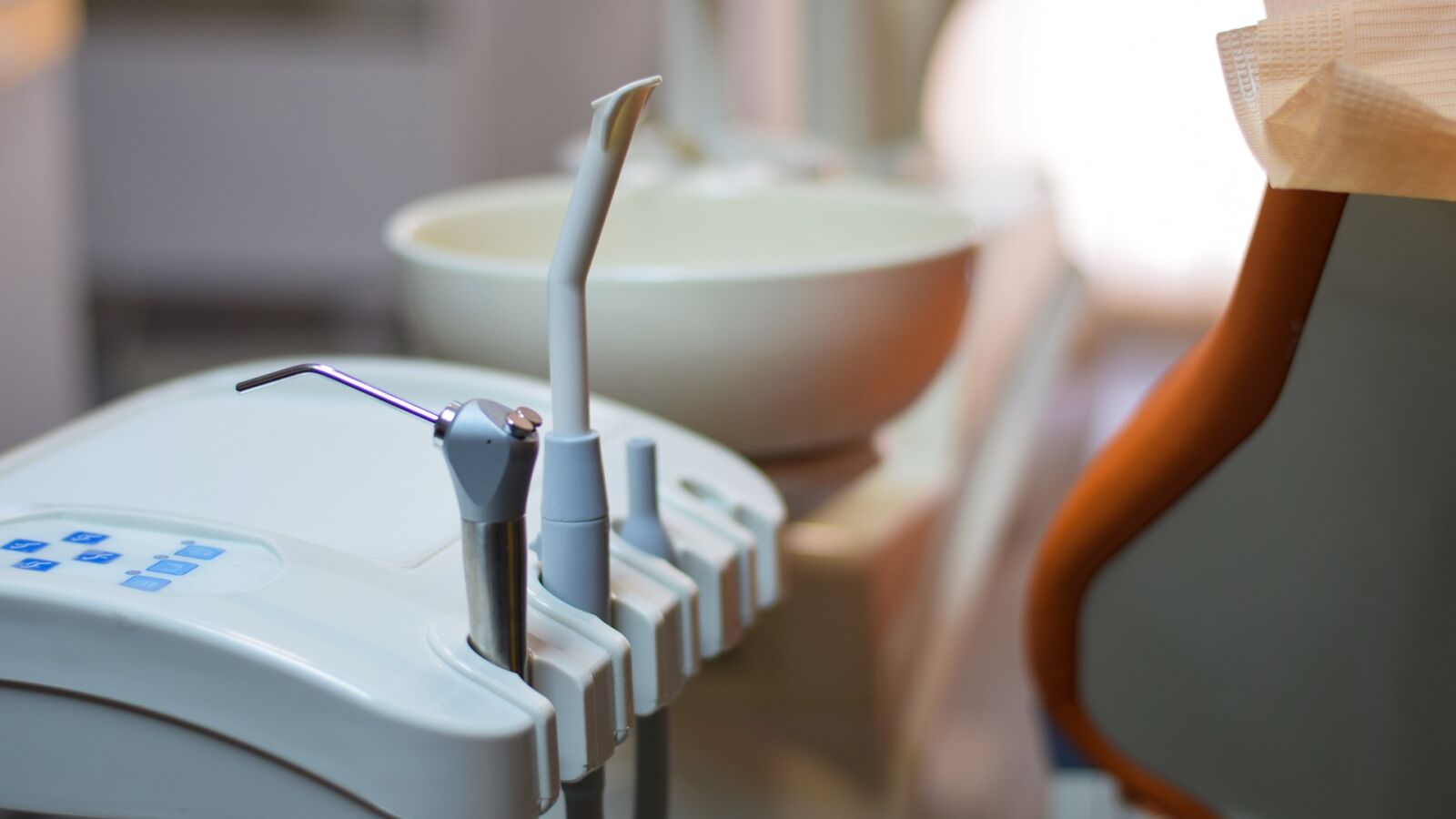 La Plataforma de Mayores y Pensionistas reclama una mejor integración de la salud bucodental en el Sistema Nacional de Salud