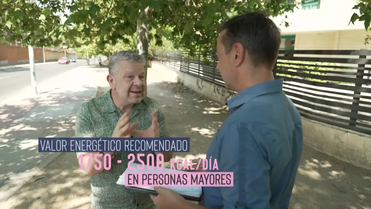 Comparan las calor&iacute;as que deber&iacute;a tener el men&uacute; de una residencia y las que tiene realmente: "En vez de carne, hay agua"