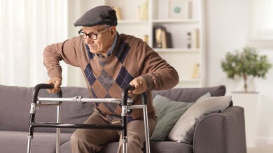 Estas son las nuevas ayudas en Madrid para las personas mayores con discapacidad