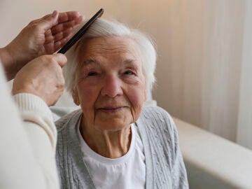 Cuidados a una mujer mayor