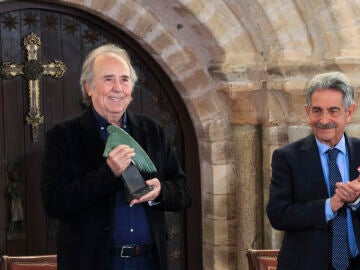 Joan Manuel Serrat galardonado con el Premio Beato de Liébana