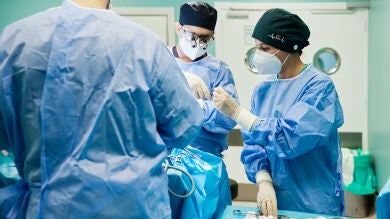 La cirugía a corazón abierto con latido cero cumple 70 años: Operar a mayores de 80 está a la orden del día