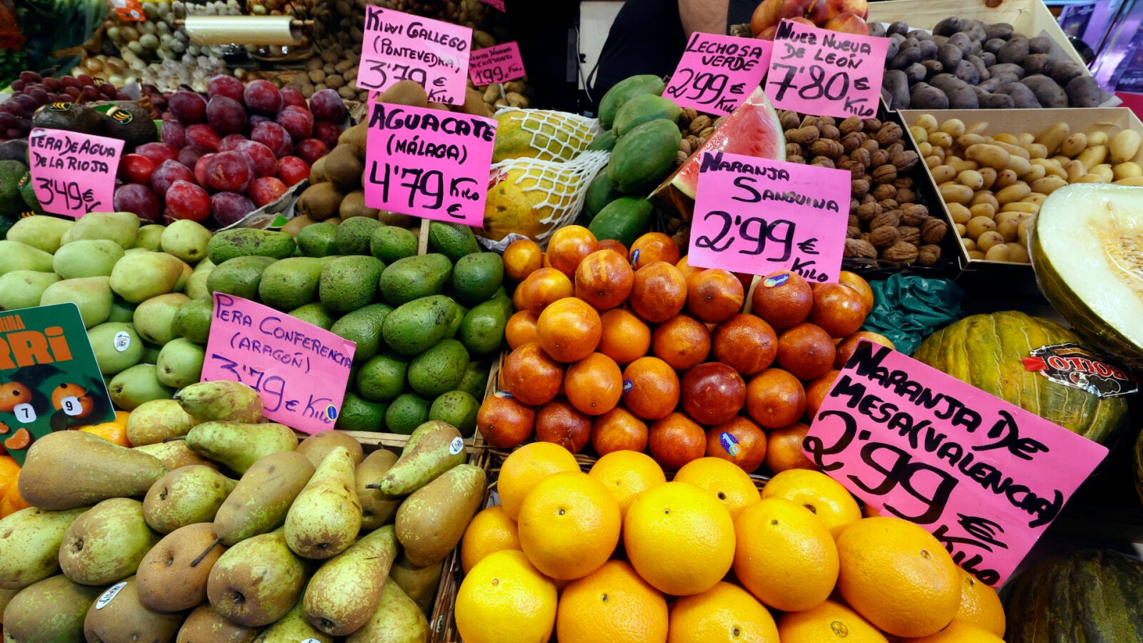 El 67% de españoles incluye coste de alimentos entre los problemas más importantes