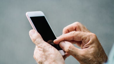 La OCU denuncia a cuatro empresas de información telefónica '118 por engañar a los clientes