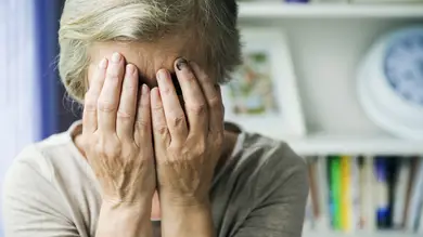 ¿Cómo saber si una persona mayor está siendo maltratada?