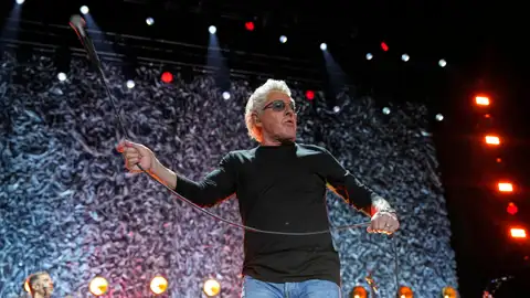 El cantante Roger Daltrey, de la banda británica The Who, durante el concierto El cantante Roger Daltrey, de la banda británica The Who, durante el concierto