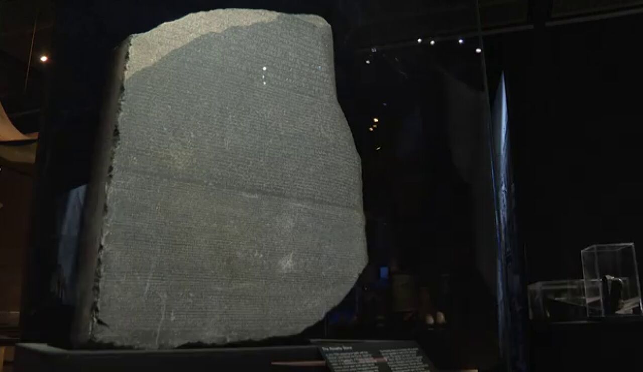 Efem&eacute;rides de hoy 15 de julio de 2023: Hallan la piedra Rosetta