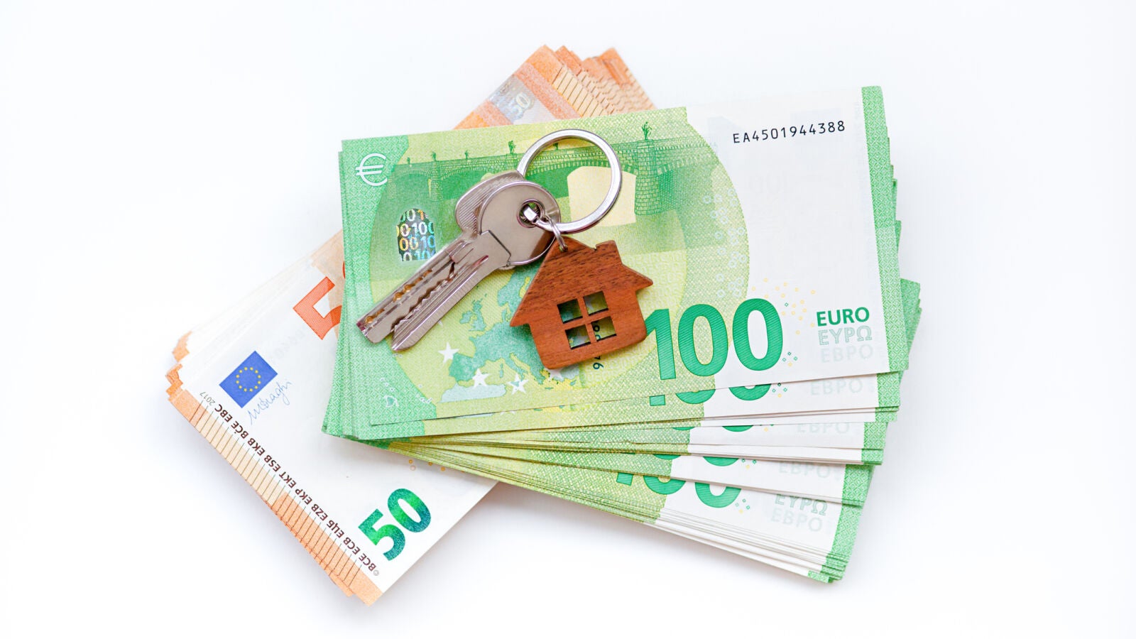 La OCU denuncia exclusión financiera en la nueva ley de arrendamientos