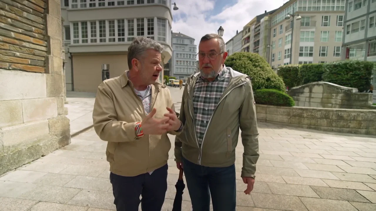 Pepe Franco, un banquero retirado, cuenta a Chicote que no ha sabido pagar en un cajero: "Lo intenté 3 veces y no lo conseguí" Pepe Franco, un banquero retirado, cuenta a Chicote que no ha sabido pagar en un cajero: "Lo intenté 3 veces y no lo conseguí"