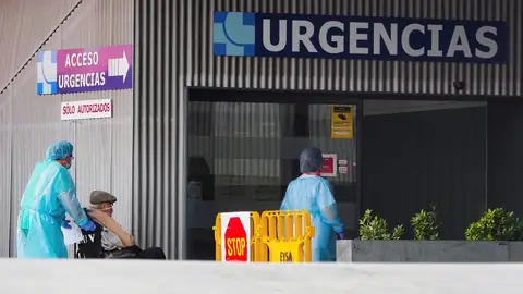 Entrada de Urgencias del Hospital Clínico de Valladolid Entrada de Urgencias del Hospital Clínico de Valladolid