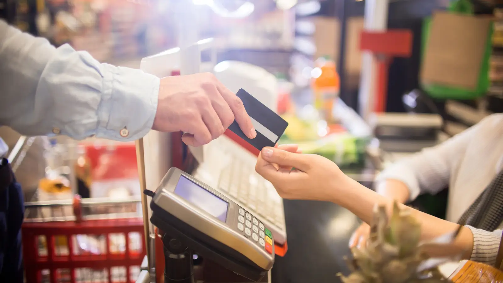 Los alimentos básicos que más han subido de precio en agosto (y los que más han bajado)