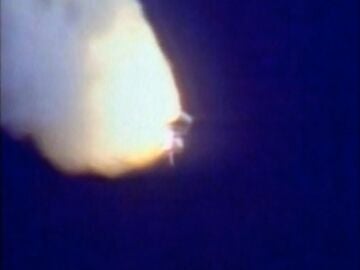 Transbordador Challenger explota