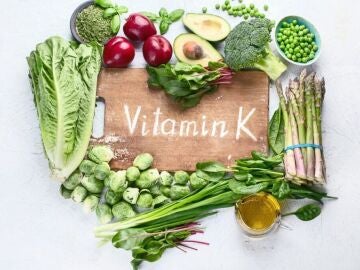 La importancia de la vitamina K para un envejecimiento saludable 
