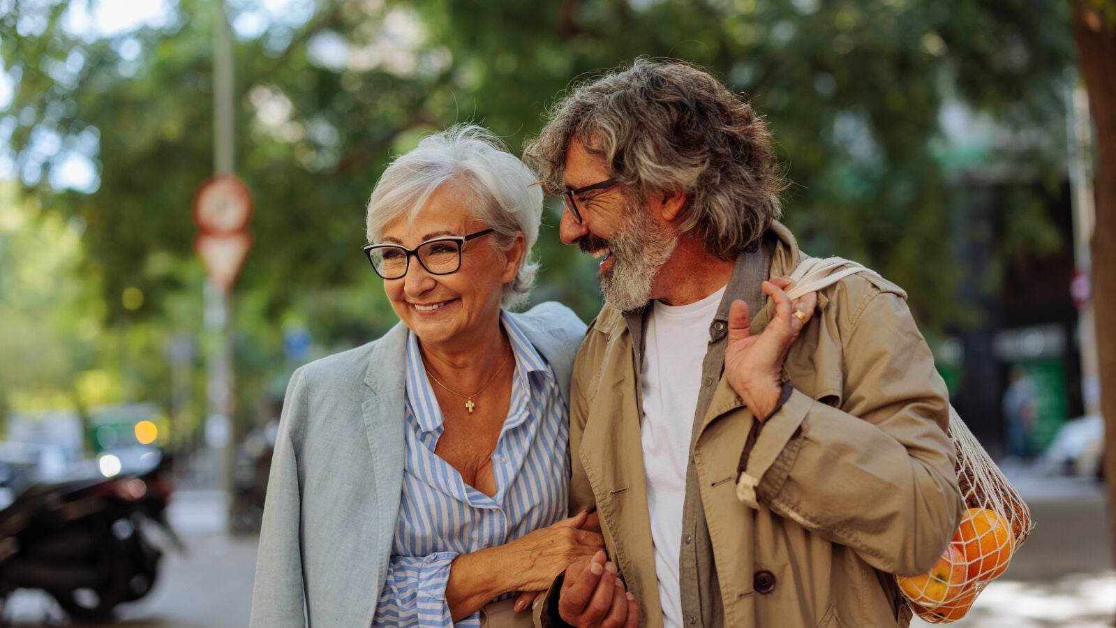 La sorprendente edad en la que las personas empiezan a sufrir edadismo digital en las apps de citas