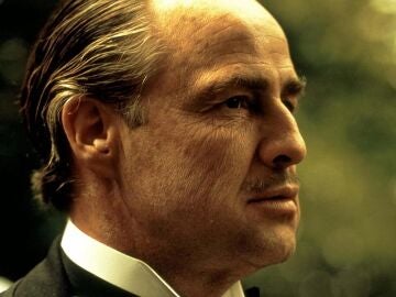 Fotograma de archivo cedido por Paramount Pictures donde aparece el actor Marlon Brandon como Vito Corleone
