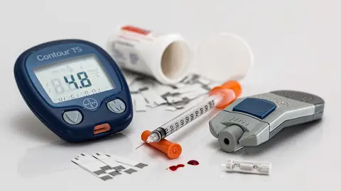 Instrumentos habituales en la vida de una persona con diabetes. Instrumentos habituales en la vida de una persona con diabetes.