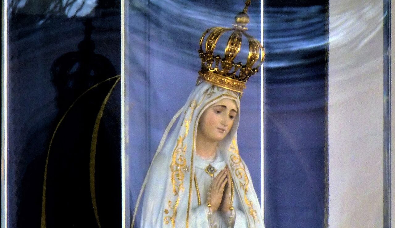 Virgen Mar&iacute;a de F&aacute;tima