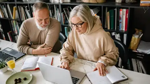 Estas son las condiciones para la jubilación parcial con contrato de revelo en 2024 Estas son las condiciones para la jubilación parcial con contrato de revelo en 2024