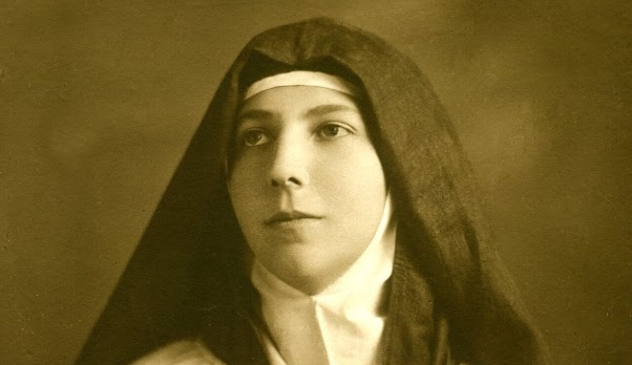 Retrato de Santa Teresa de los Andes vestida de carmelita
