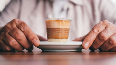El consumo diario de café puede añadir hasta dos años más de envejecimiento saludable, según un estudio