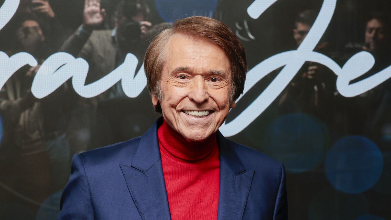 Raphael regresa a los escenarios con su nueva gira Raphaelísimo