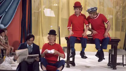 Imagen de 1975 de los payasos de la tele Gaby, Fofito, Fofó y Miliki Imagen de 1975 de los payasos de la tele Gaby, Fofito, Fofó y Miliki