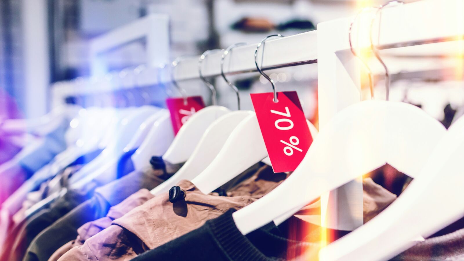 La OCU recuerda que con las rebajas las garantías de los productos deben ser las mismas