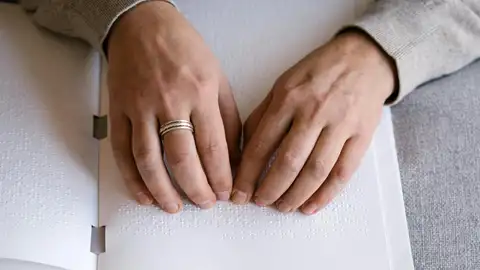 El braille cumple 200 años: el sistema que revolucionó la accesibilidad y se prepara para ser parte del etiquetado inclusivo El braille cumple 200 años: el sistema que revolucionó la accesibilidad y se prepara para ser parte del etiquetado inclusivo