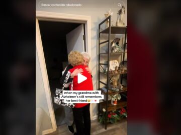 "&iquest;A&uacute;n me recuerdas?, &iexcl;Por supuesto!": 86 a&ntilde;os y Alzheimer pero sin olvidar a su mejor amiga