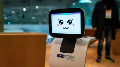 Barcelona apuesta por los robots para atender a personas mayores Barcelona apuesta por los robots para atender a personas mayores