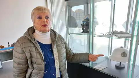 Teresa Roca fue una de las ocho mujeres que la Guardia Urbana de Tarragona incorporó hace 50 años Teresa Roca fue una de las ocho mujeres que la Guardia Urbana de Tarragona incorporó hace 50 años