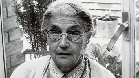 María Moliner María Moliner