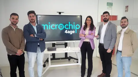 Investigadores del grupo de investigación en Avances en Sistemas Inteligentes y Aplicaciones (ASIA) de la UJA Investigadores del grupo de investigación en Avances en Sistemas Inteligentes y Aplicaciones (ASIA) de la UJA