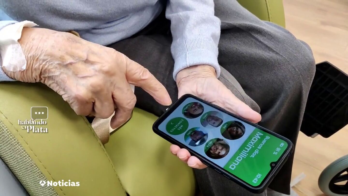 Inventa un tel&eacute;fono m&oacute;vil adaptado para que su abuela pueda usarlo