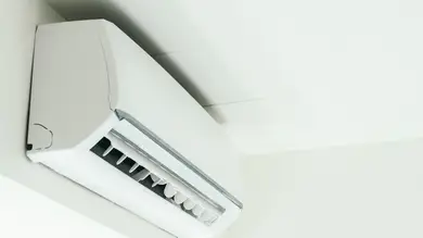 Siete de cada diez españoles evitan encender el aire acondicionado por miedo al gasto Siete de cada diez españoles evitan encender el aire acondicionado por miedo al gasto