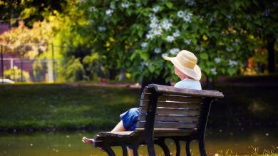 Las 10 recomendaciones para abordar la soledad no deseada que deberían abordar las políticas públicas