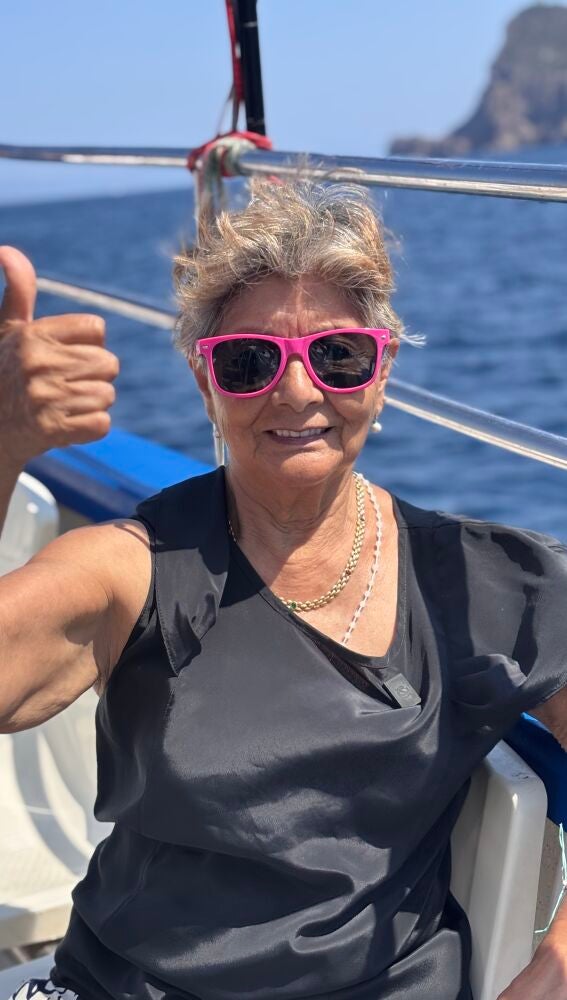 Nélida durante el paseo en barco