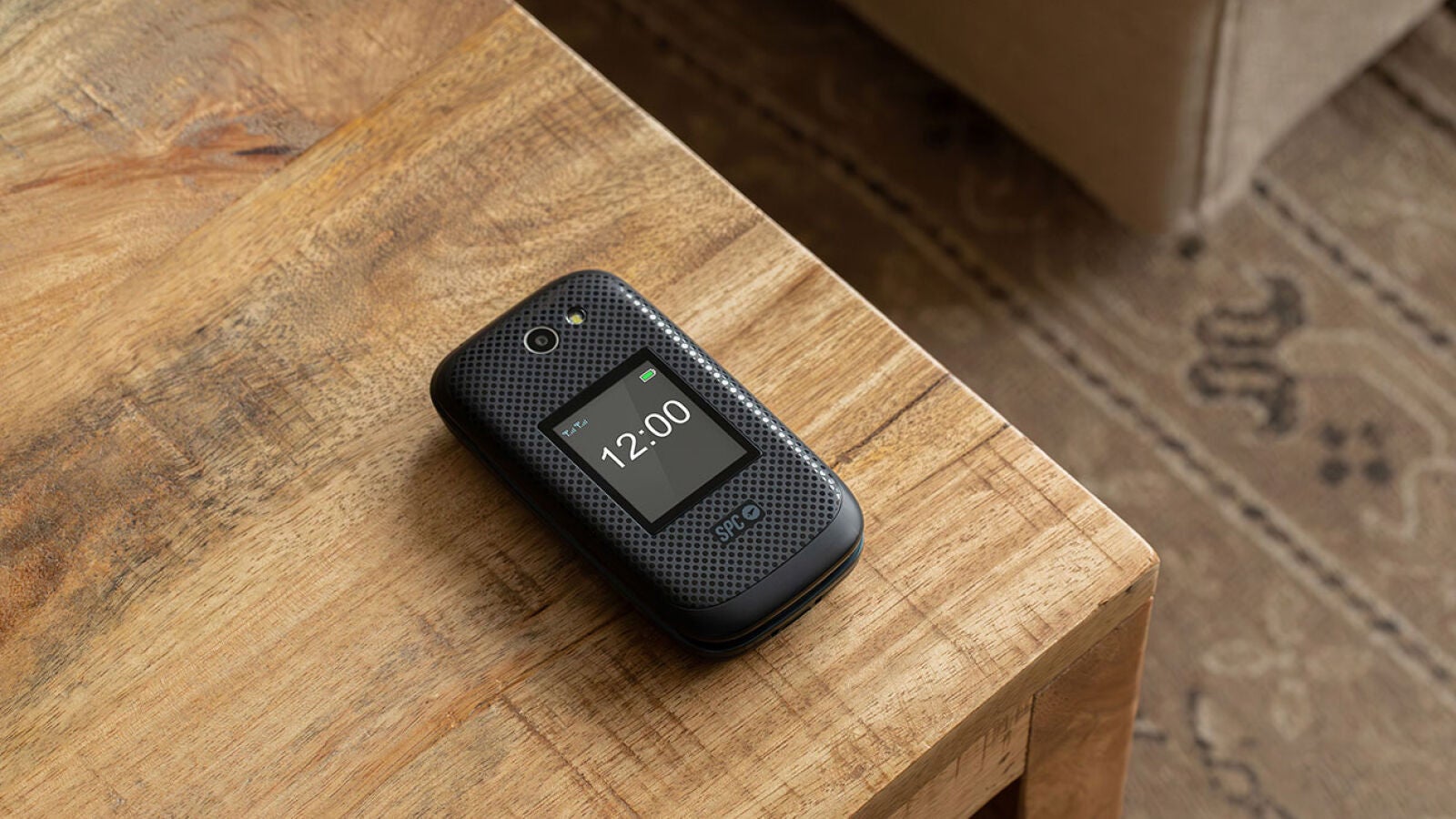 SPC lanza un nuevo teléfono móvil para personas mayores con botón SOS