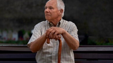 Cómo vivir 100 años, los hábitos que tienen en las zonas azules