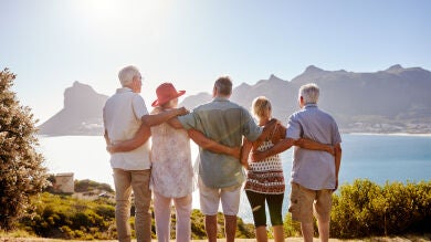 Vermut: Así son los viajes que organiza esta red social para mayores de 55