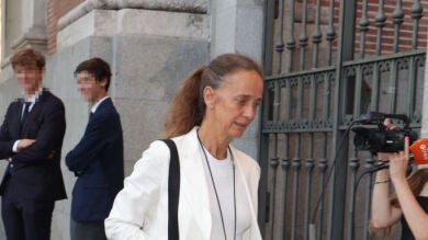 Blanca Suelves regresa a la moda como imagen del 40 aniversario de la pasarela de Madrid