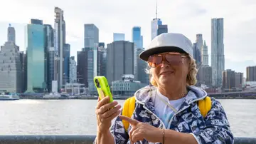 Mujer mayor en Nueva York Mujer mayor en Nueva York