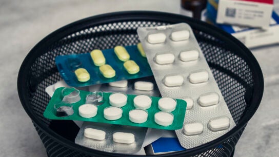Medicamentos en la basura