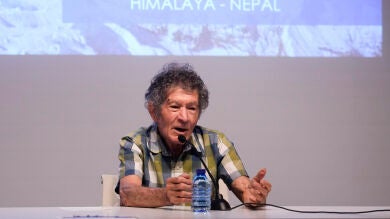 Carlos Soria, tras conquistar su último 8.000 a los 86 años: 